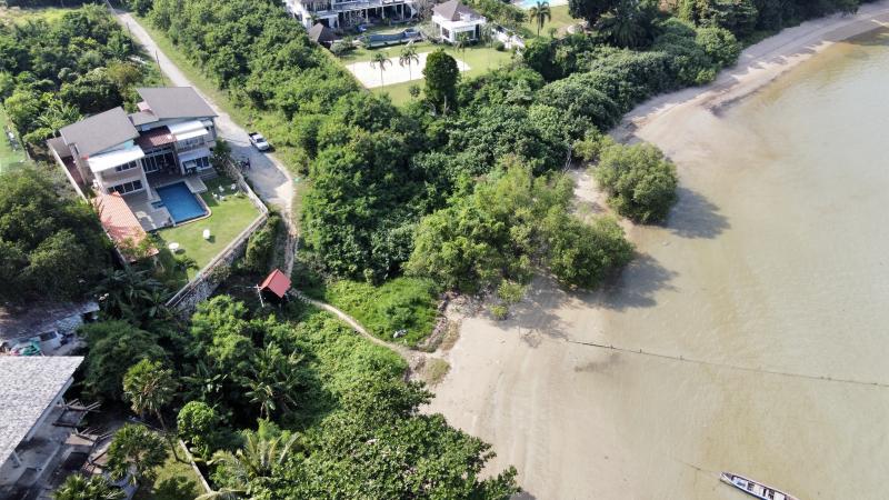 5 bedroom beach front pool  villa in rawai phuket 