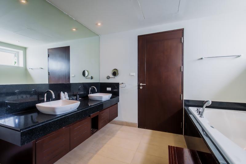 Daisy 2 bedroom suite 