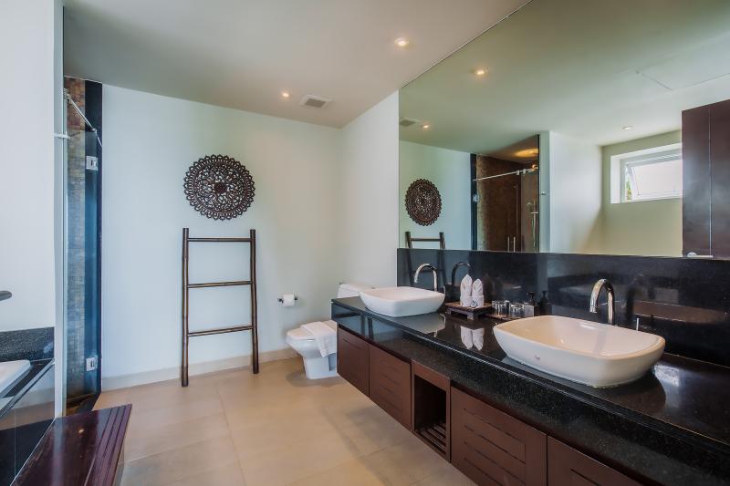 Daisy 2 bedroom suite 