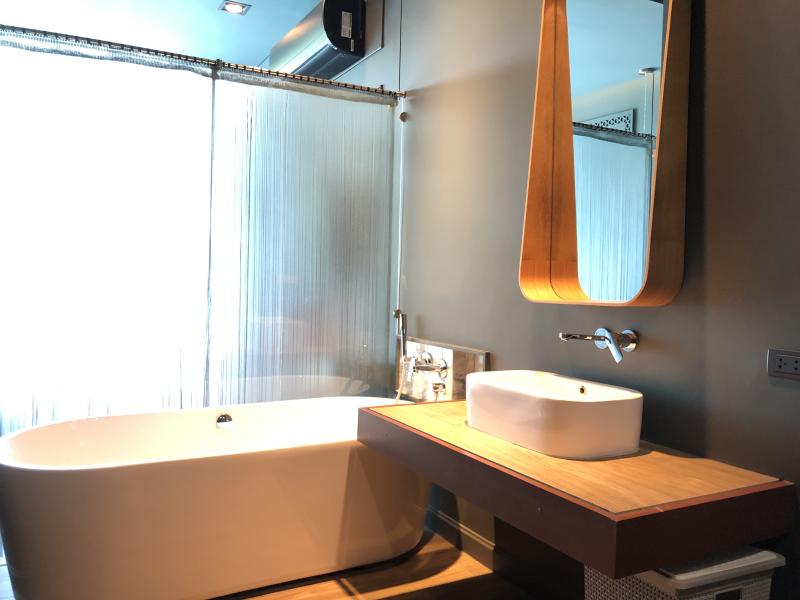 SATURDAYS CONDO Unit	:B117-B1202