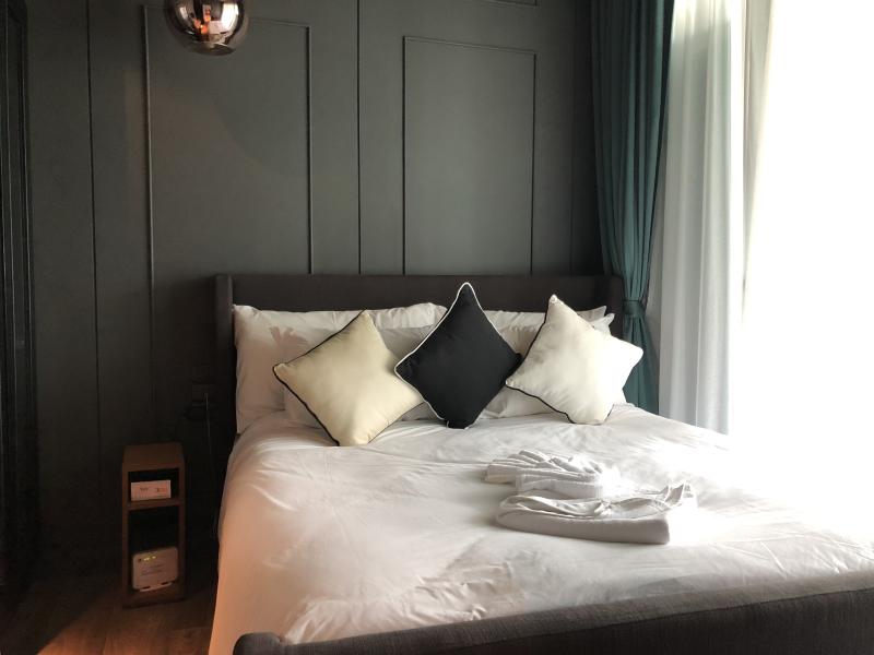 SATURDAYS CONDO Unit	:B117-B1202