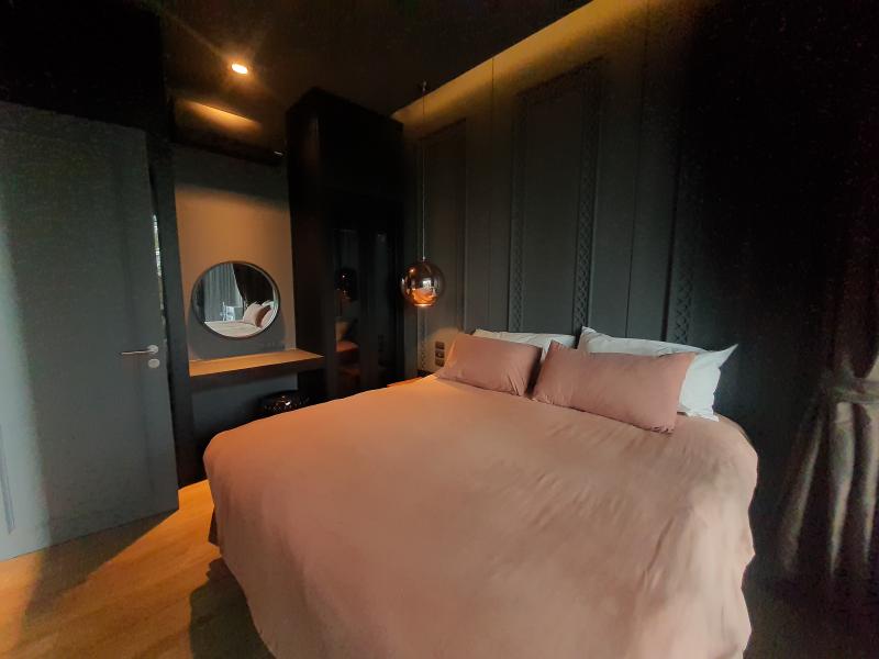SATURDAYS CONDO Unit : B212-B2218