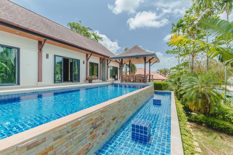 White Lily Pool Villa