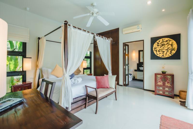 White Lily Pool Villa
