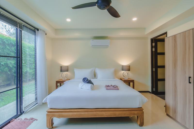 White Lily Pool Villa