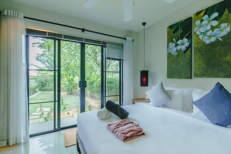 White Lily Pool Villa