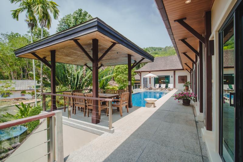 White Lily Pool Villa