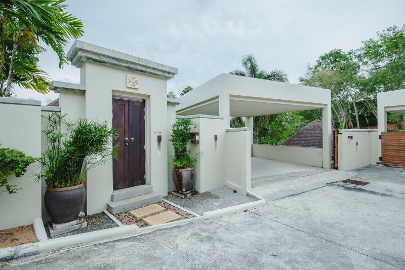 White Lily Pool Villa