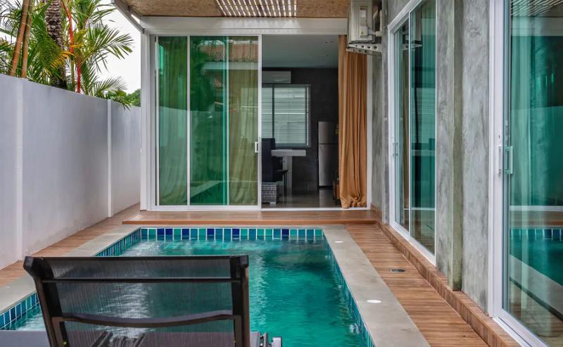Lancelot pool villa