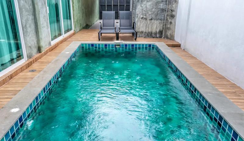 Lancelot pool villa