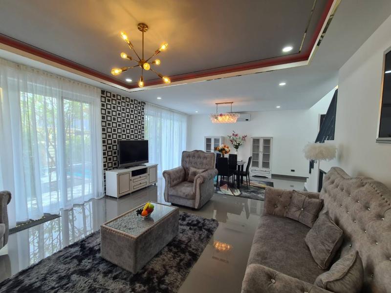 4 Bedroom pool villa