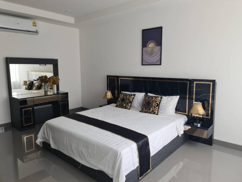 4 Bedroom pool villa