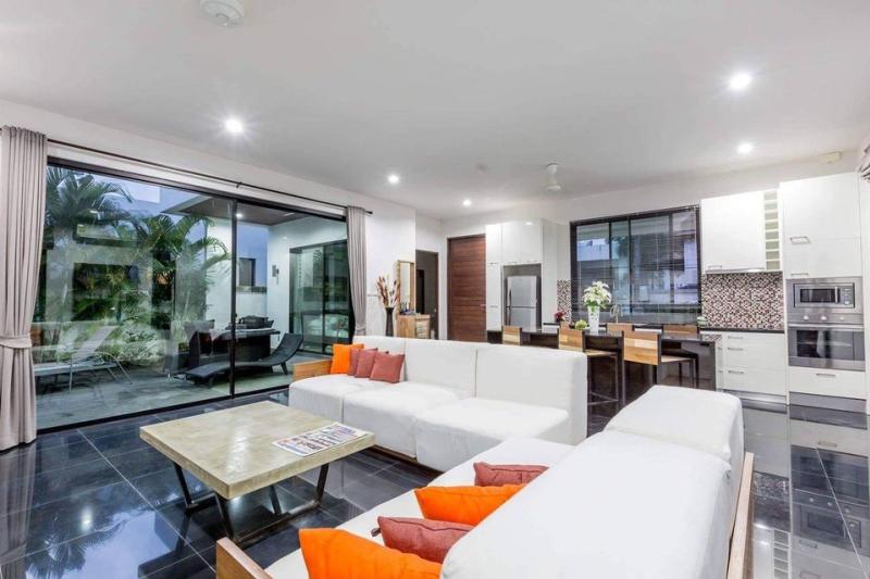 3 Bedrooms Villa Suksan