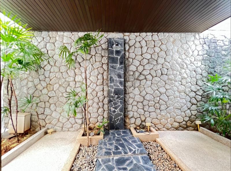Eva Pool  Villa Rawai