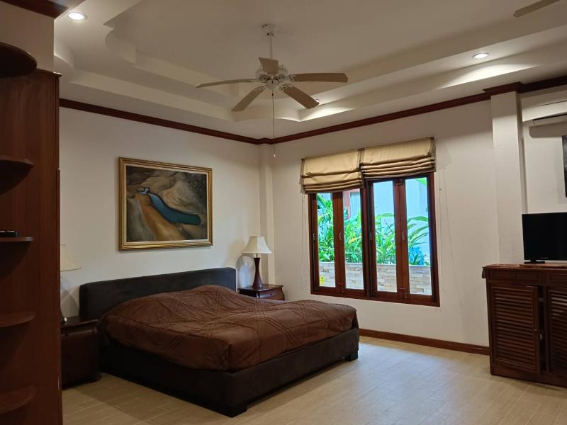 Peaceful pool villa in Rawai