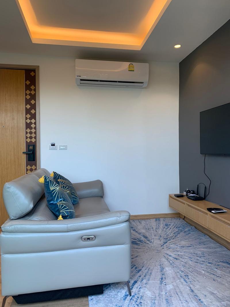 Aristo condominium Surin beach